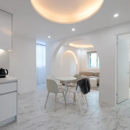 Beautiful Interior In Hongdae Area 2Bedroom