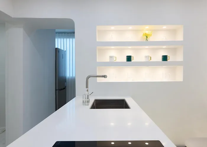 Beautiful Interior In Hongdae Area 2bedroom