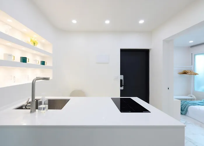 Beautiful Interior In Hongdae Area 2bedroom ゲストハウス 3*
